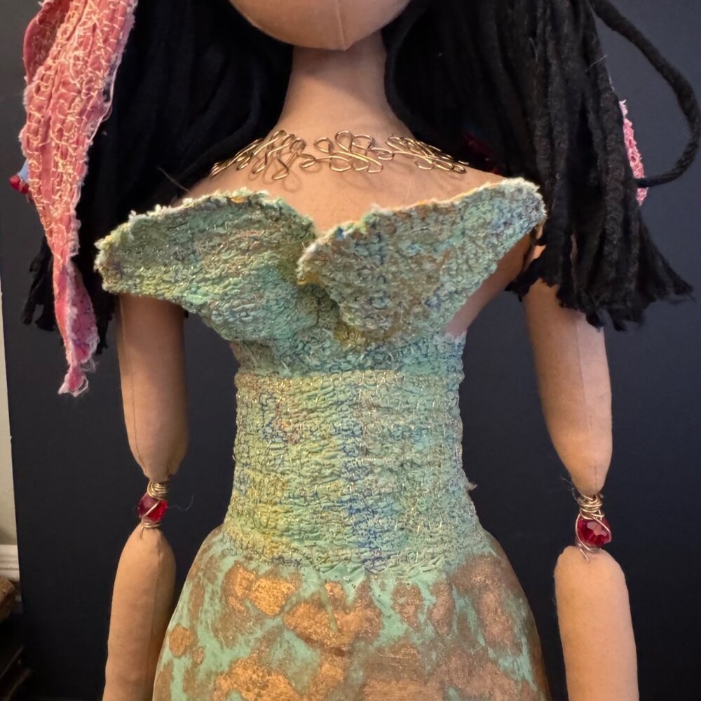Cindy Sowers 2009 Handmade Cleopatra Doll w/ Cup Artisan Fabric & Wire Details - Picture 4 of 16